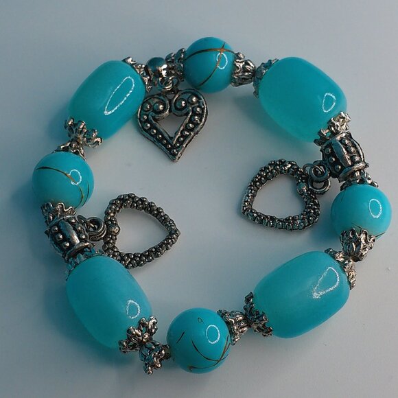Women's Blue Clear Crystal beaded Bracelet, with little silver hearts - Picture 3 of 6
